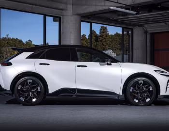 TOM'S Toyota Crown Sport '2025–pr.