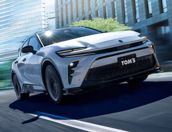 TOM'S Toyota Crown Sport '2025–pr.