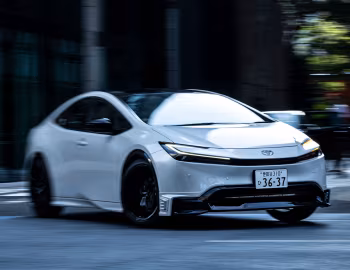 TOM'S Toyota Prius '2024–pr.