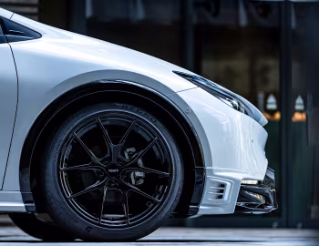 TOM'S Toyota Prius '2024–pr.
