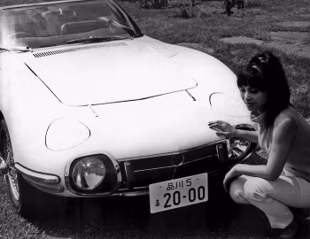 Toyota 2000GT Convertible, Akiko Wakabayashi