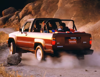 1986 Toyota 4Runner Deluxe [North America] (RN61) '1985–86