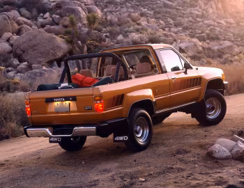 1984½ Toyota 4Runner SR5 [North America] (RN60) '03–08.1984