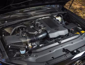 Bajo el capó 2014–24 Toyota 4Runner Limited [North America] (N280) '2013–24