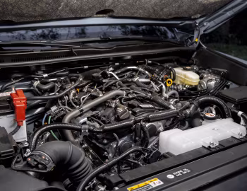 Bajo el capó 2025–pr. Toyota 4Runner Limited '2024–pr.