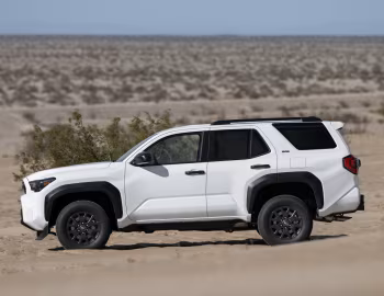2025–pr. Toyota 4Runner SR5 '2024–pr.