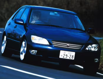 Toyota Altezza [Japan] (XE10) '10.1998–04.2001