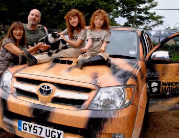 Anna Ryder Richardson, Toyota Hilux Double Cab "Tiger striped"