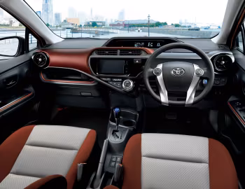 Panel frontal Toyota Aqua '12.2014–06.2017