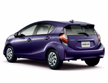 Toyota Aqua '06.2017–07.2021