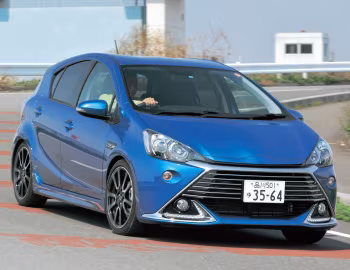 Toyota Aqua G "G's" [Japan] (DAA-NHP10) '12.2013–12.2014