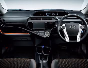 Panel frontal Toyota Aqua "X-Urban" '12.2014–06.2017