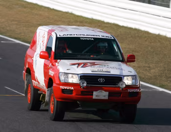 Araco Toyota Land Cruiser 100 (HDJ101K) '1999–2004