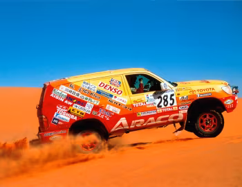 Araco Toyota Land Cruiser 100 (HDJ101K) '1999–2004