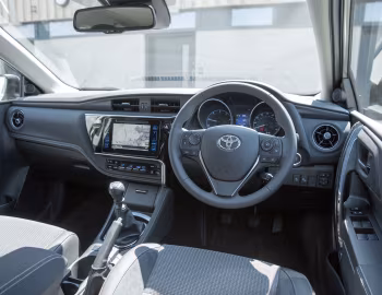 Panel frontal Toyota Auris [UK-spec] '2015–19