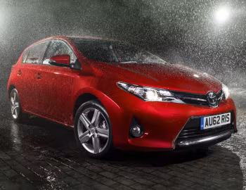 Toyota Auris [UK-spec] '2012–15