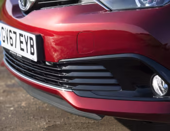 Toyota Auris [UK-spec] '2015–19