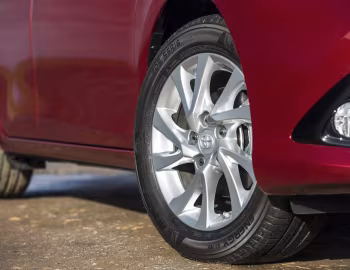 Toyota Auris [UK-spec] '2015–19