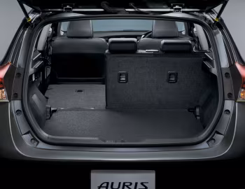 Ambos Toyota Auris [Japan] '04.2015–03.2018