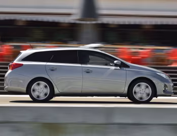 Toyota Auris Touring Sports '2013–15