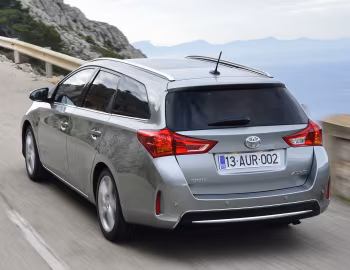 Toyota Auris Touring Sports '2013–15
