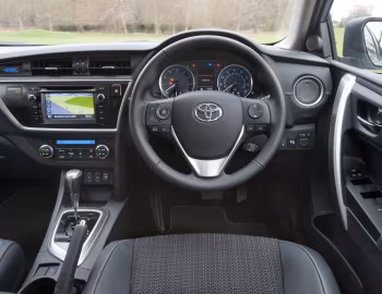 Panel frontal Toyota Auris [UK-spec] '2012–15