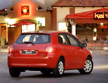 Toyota Auris 5-door [South Africa] '2007–10