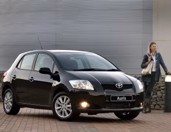 Toyota Auris 5-door [South Africa] '2007–10