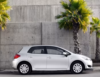 Toyota Auris 5-door [Worldwide] '2007–10