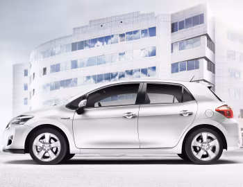 Toyota Auris HSD '2010–12