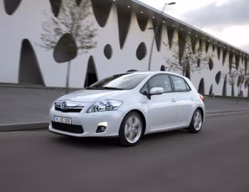 Toyota Auris HSD '2010–12