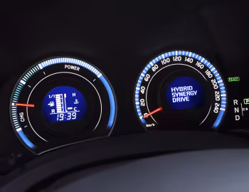 Камбінацыя прыбораў Toyota Auris HSD '2010–12