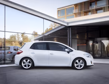 Toyota Auris HSD '2010–12