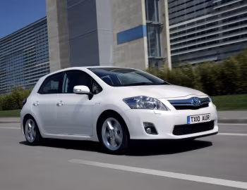 Toyota Auris HSD [UK-spec] '2010–12