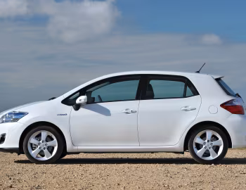 Toyota Auris HSD [UK-spec] '2010–12