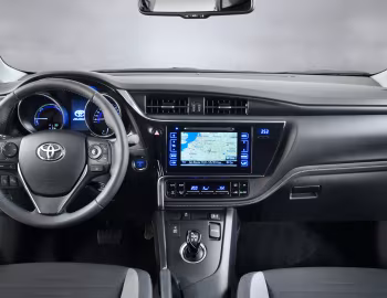 Panel frontal Toyota Auris Hybrid [EU-spec] '2015–18