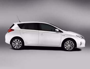 Toyota Auris Hybrid '2012–15