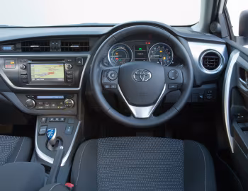 Panel frontal Toyota Auris Hybrid [UK-spec] '2012–15