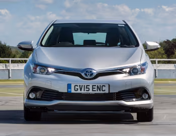 Toyota Auris Hybrid [UK-spec] '2015–19