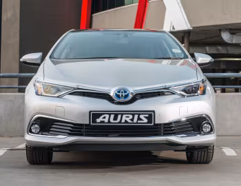 Toyota Auris Hybrid [South Africa] '2015–18