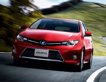 Toyota Auris RS "S Package" [Japan] '08.2012–04.2015