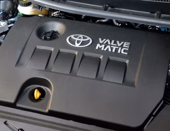 Bajo el capó Toyota Auris Sport X [South Africa] '2010–12