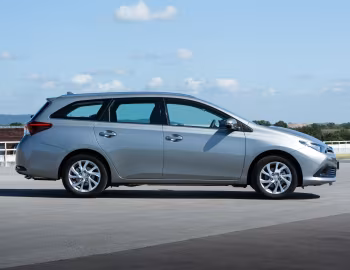 Toyota Auris Touring Sports [UK-spec] '2015–19