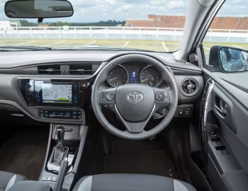 Panel frontal Toyota Auris Touring Sports [UK-spec] '2015–19