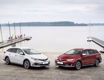 Toyota Auris Touring Sports Hybrid "Freestyle" [EU-spec] '2017–19