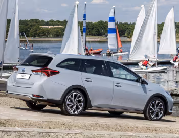 Toyota Auris Touring Sports Hybrid "Freestyle" [EU-spec] '2017–19