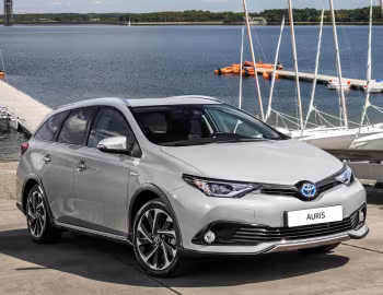 Toyota Auris Touring Sports Hybrid "Freestyle" [EU-spec] '2017–19