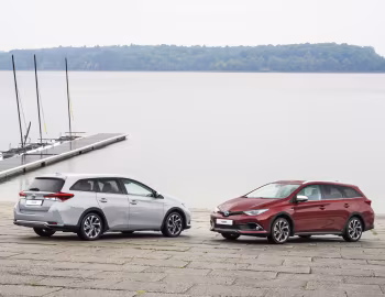 Toyota Auris Touring Sports Hybrid "Freestyle" [EU-spec] '2017–19
