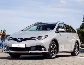 Toyota Auris Touring Sports Hybrid "Freestyle" [EU-spec] '2017–19