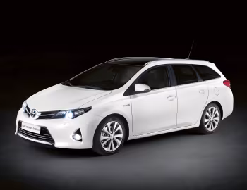 Toyota Auris Touring Sports Hybrid '2013–15